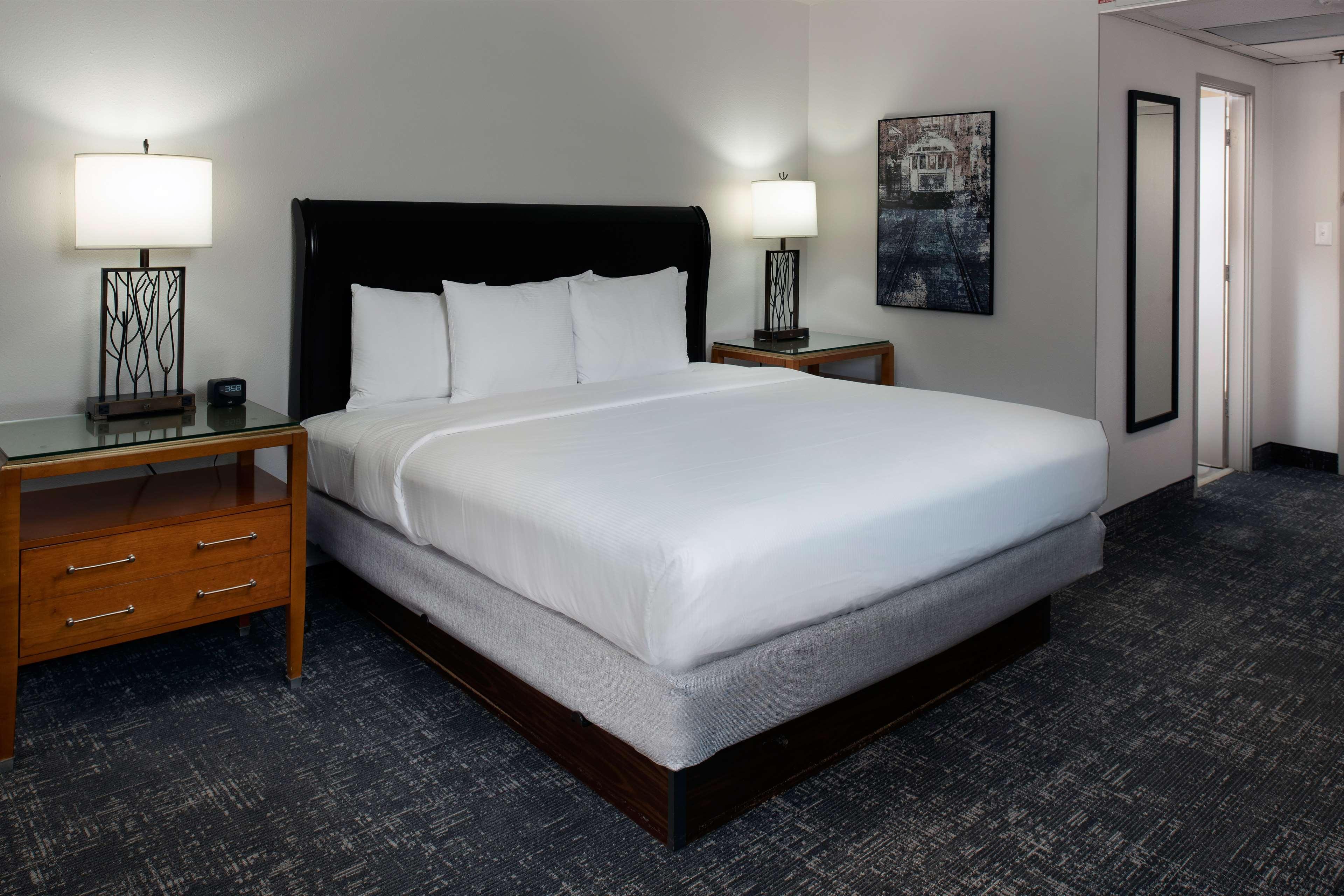 Готель Doubletree By Hilton Memphis Downtown Екстер'єр фото