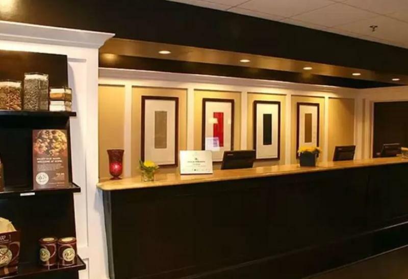Готель Doubletree By Hilton Memphis Downtown Екстер'єр фото